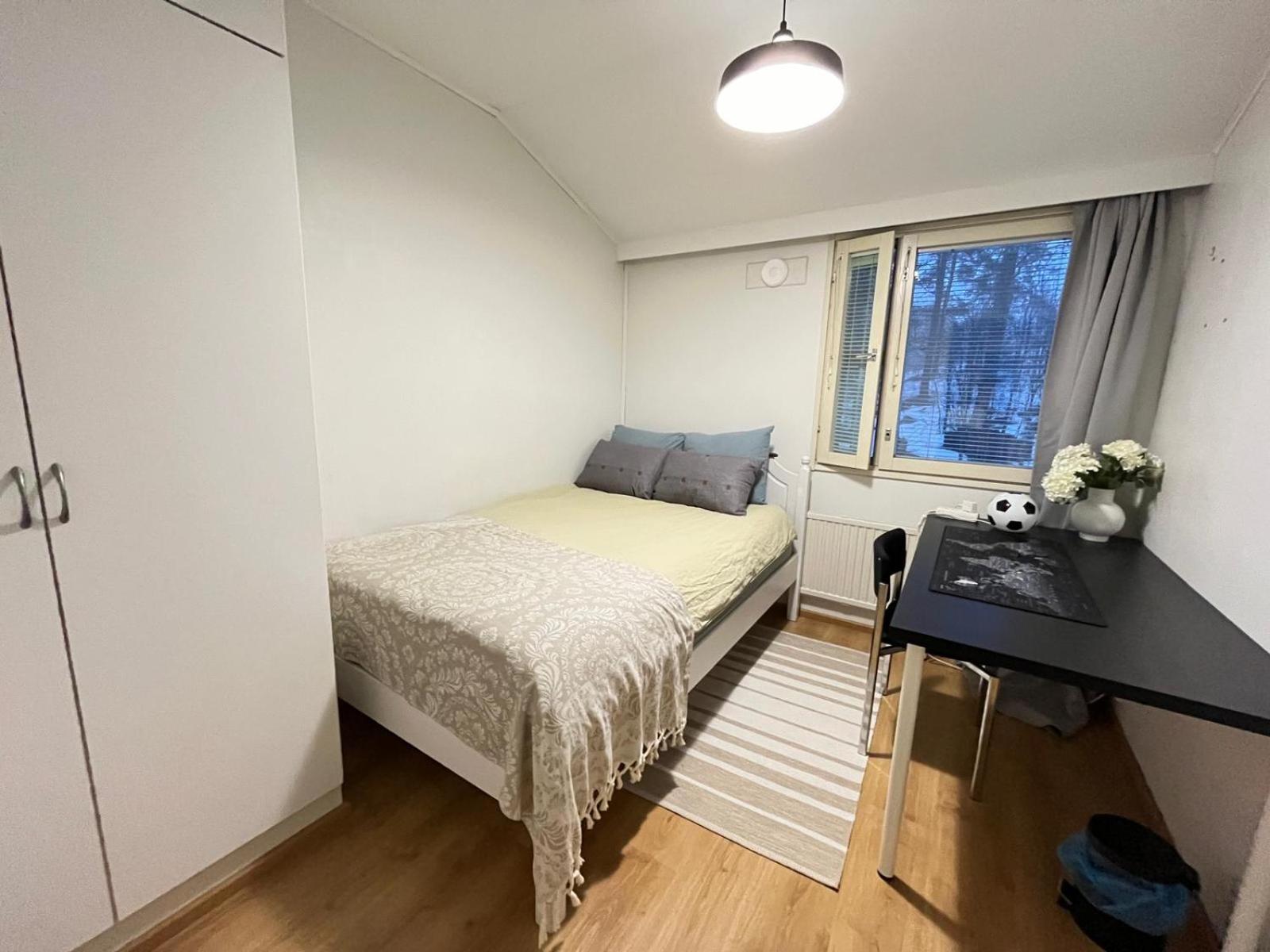 Private Rooms Near Metro, Free Parking,Direct Bus From Airport ヘルシンキ エクステリア 写真