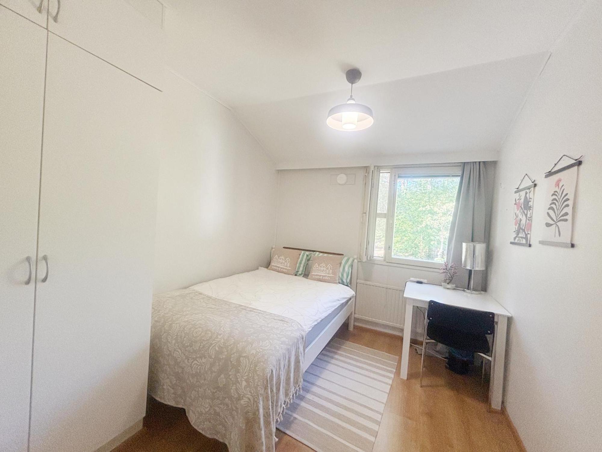 Private Rooms Near Metro, Free Parking,Direct Bus From Airport ヘルシンキ エクステリア 写真